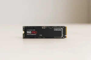 6 SSDs Samsung prontos para viagem com bateria duradoura